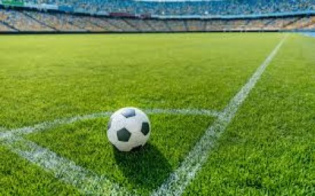 यूपी में फुटबॉल के लिए समर्पित होंगे एक हजार खेल के मैदान: सीएम