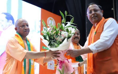 भाजपा का सदस्य बनने के बाद कार्यकर्ताओं से बोले योगी- हर उस व्यक्ति तक जाइए जो हमारी प्रतीक्षा कर रहा है