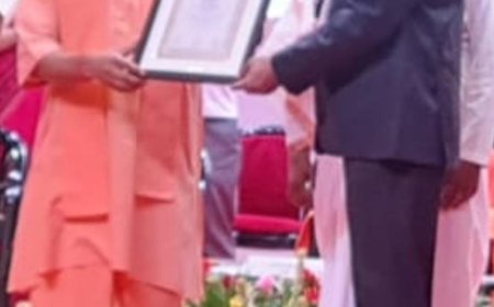 एमडी जैन के निखिल जैन को योगी ने दिया सर्वश्रेष्ठ शिक्षक सम्मान