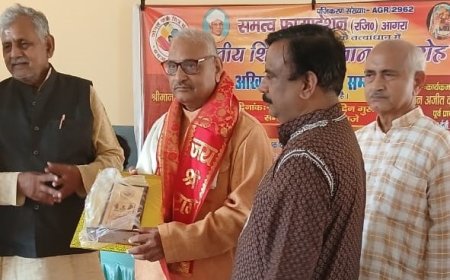 शिक्षा के लिए समर्पित डा. नरवार का सम्मान