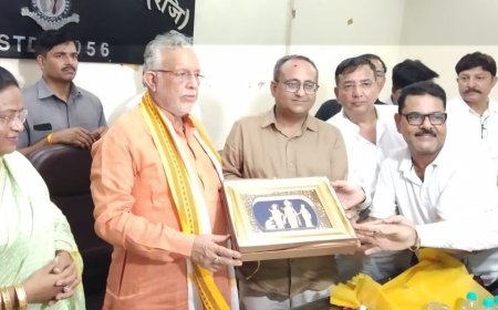 वित्त मंत्री ने पूछा- जूते पर जीएसटी बढ़ाए जाते समय चुप क्यों रहे जूता व्यापारी