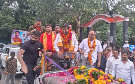 राकेश गर्ग का आगरा आने पर भव्य स्वागत, बोले लघु उद्योग की राह होगी आसान