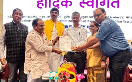 प्रमुख सचिव से आगरा में अंतरराष्ट्रीय स्टेडियम बनाने की मांग