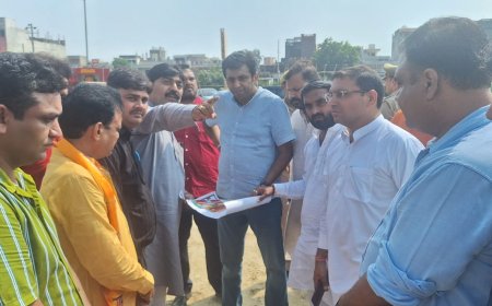डीएम ने नगर आयुक्त को फोन पर ही जनकपुरी के कार्य कराने के दिए निर्देश