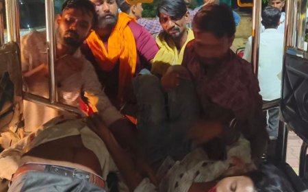 डिवाइडर से टकराई कार, एक युवक की मौत, पांच घायल