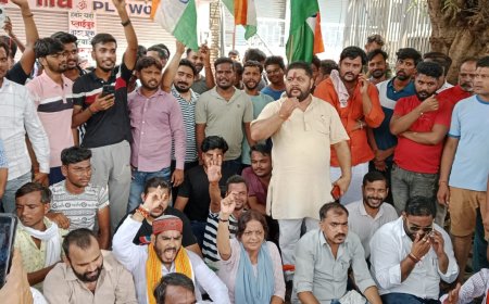 सदर पुलिस की शिथिलता से नाराज लोगों ने किया बाजार बंद