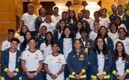 भारतीय महिला क्रिकेट टीम यूएई रवाना, वर्ल्ड कप में लेगी हिस्सा