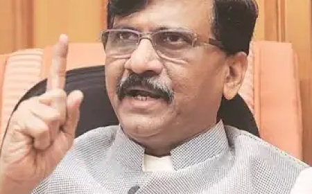 शिवसेना उद्धव गुट के नेता संजय राउत को मानहानि के केस में 15 दिन जेल की सजा