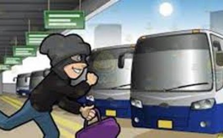 आगरा से कासगंज जा रही बस में बैग से लाखों के गहने चोरी