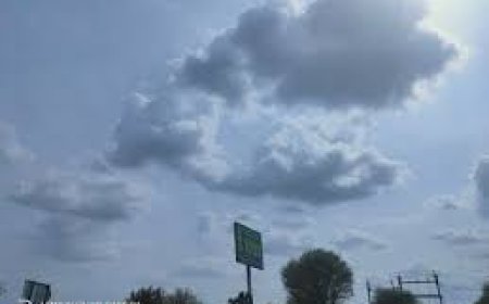 फुहारों से आगरा का मौसम हुआ सुहाना