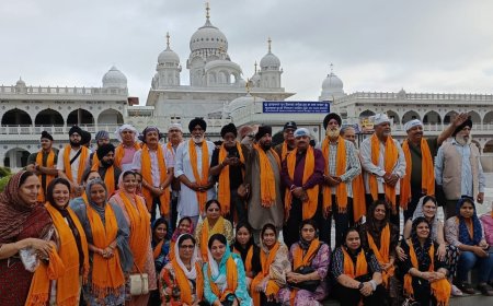 हेमकुंड साहिब की यात्रा के लिए आगरा से संगत रवाना