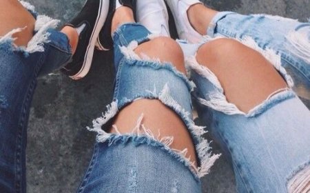 फटी या फेडेड जींस ने वैश्विक स्तर पर परिधान समाजवाद की शुरुआत की