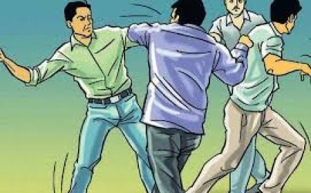 मारपीट का वीडियो बनाते सिपाही को युवकों ने पीटा, मोबाइल भी तोड़ा, दो गिरफ्तार