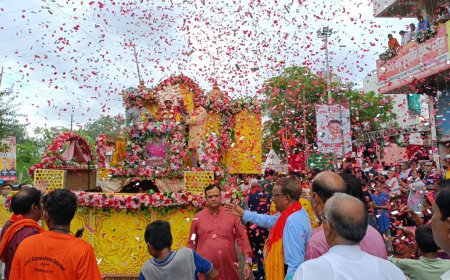 मिथिलानगरी में श्रीराम सहित तीनों भाइयों के पहुँचते ही दर्शन को उमड़े जनकपुरवासी, भव्य स्वागत