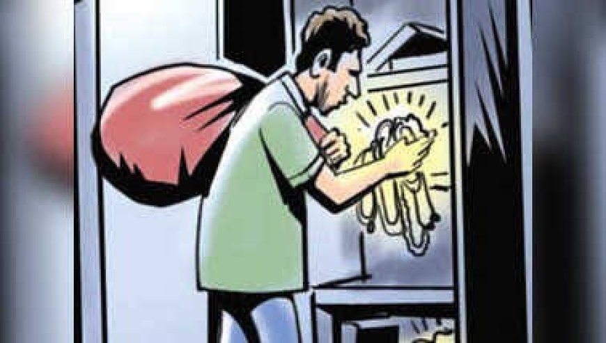 परिवार गया शादी में, चोरों ने कर दिया घर साफ