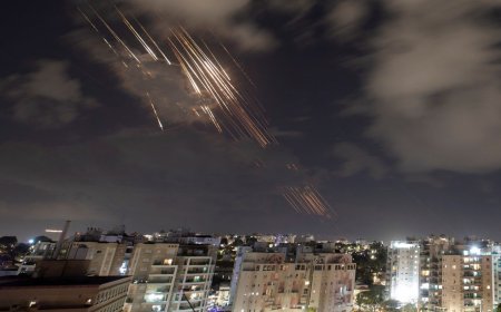 ईरान-इजरायल युद्ध की आशंका से दुनिया सहमी,  अमेरिका ने दिया ईरानी मिसाइलों को मार गिराने का आदेश