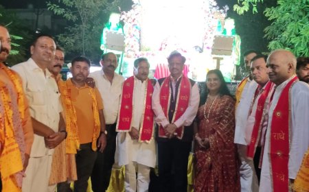 रामबाग की अग्रसेन शोभायात्रा में आकर्षक झांकियां