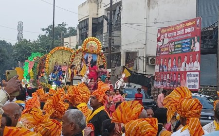 माथुर वैश्य महासभा जयंती की शोभायात्रा ने दिया समाज को संदेश, सजीव झांकियां