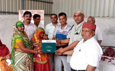 पार्षद ने सम्मानित किए अपने क्षेत्र के सफाईकर्मी