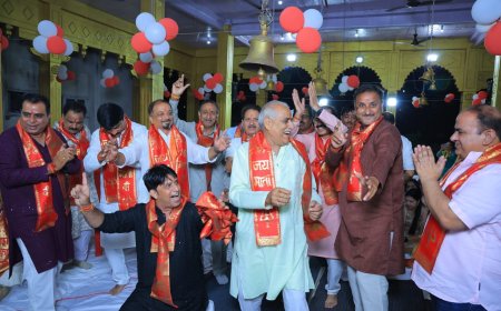 पंजाबी समाज ने सजाया मां का दरबार, भेंटों पर नाचे श्रद्धालु