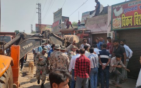 सिकंदरा समेत कई क्षेत्रों में ध्वस्त किए गए अतिक्रमण