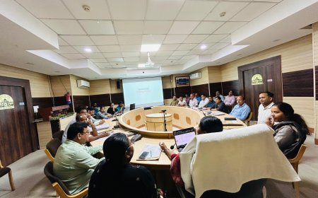 वीसी ने समय से कार्य पूरा न करने पर दो फ़र्मों को काली सूची मे डाला