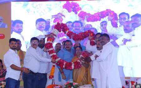 सिविल टर्मिनल के शिलान्यास के साथ ही उठी बैराज और स्टेडियम की मांग