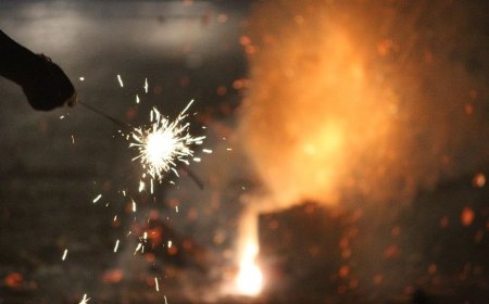 दिवाली नहीं तो दिवाली से कम भी नहीं, दशहरा के बाद करवाचौथ पर गूंजे पटाखे, कहां से आए ?