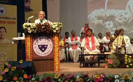 अपना पदक अपनी मां के चरणों में समर्पित करें दहेज न लें न दें- राज्यपाल