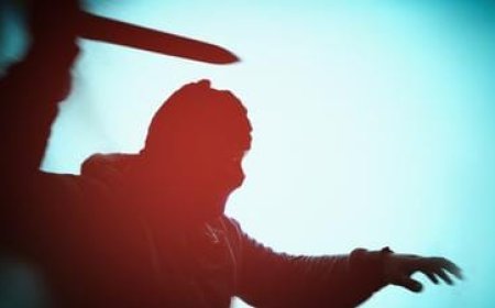 धेवते ने वृद्ध नाना पर चाकू से किया हमला, हालत गंभीर 