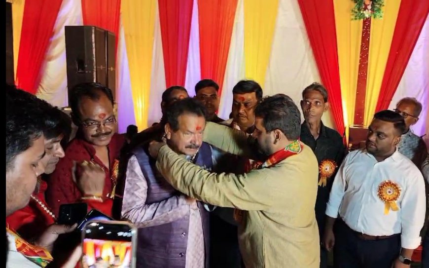 बालूगंज बाजार कमेटी के देवी जागरण में भक्ति गीतों पर रात भर झूमे श्रोता