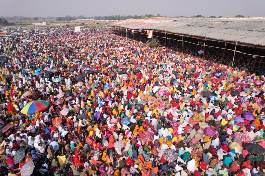 प्रदीप मिश्रा की शिवपुराण कथा में श्रद्धालुओं की रिकार्ड भीड़, आज था अंतिम दिन
