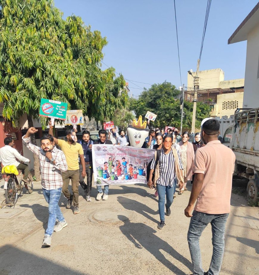 स्कूली बच्चों ने बॉलीवुड अभिनेताओं के मास्क पहनकर दिया स्वच्छता का संदेश