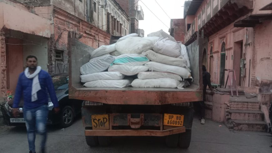 नहीं मान रहे कुछ कारोबारी, 17 टन प्रतिबंधित पॉलीथिन जब्त कर ली नगर निगम ने