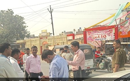 नगर आयुक्त के धड़ाधड़ एक्शन, एक सस्पेंड, दूसरे का वेतन रोका, दो अन्य को नोटिस, ठेकेदार पर जुर्माना, हिल गए सभी