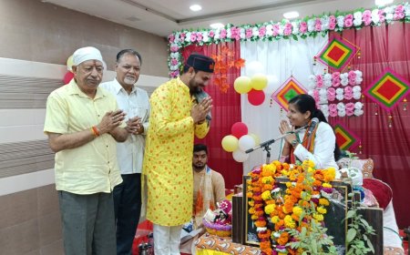 महारास के पांच गीत गाने वाला भवसागर पार करता है