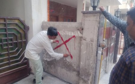 अतिक्रमणकारियों ने लाल निशान पोते पर फिर भी बच न पाए, निगम ने दी 24 घंटे की मोहलत 