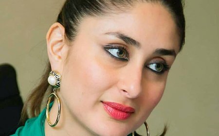 कैमरे के सामने शर्माती नजर आईं करीना कपूर