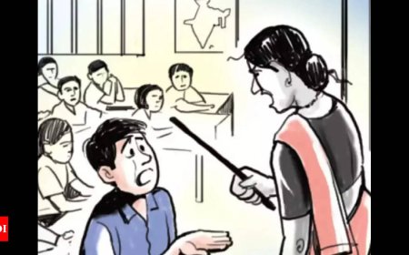 आगरा के स्कूलों में ठुकाई प्रथा फिर से शुरू होनी चाहिए या नहीं?