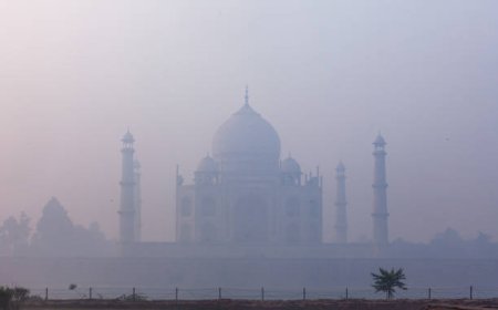 सीजन का पहला कोहरा आज जरूर दिखा मगर आगरा में अभी सर्दी नहीं पड़ी! पढें, कारण ग्लोबल भी और लोकल भी
