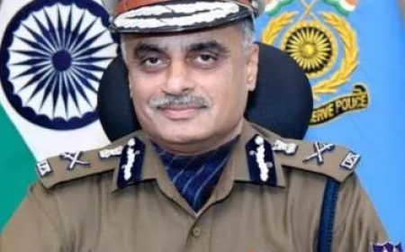 सीआरपीएफ डीजी मणिपुर पहुंचे, कई क्षेत्रों में कर्फ्यू लगाया