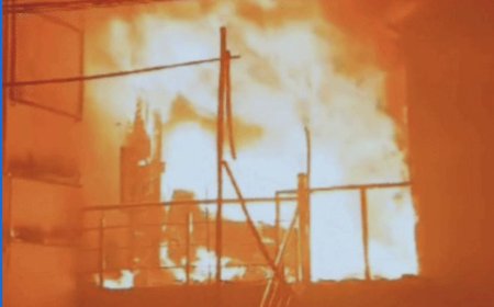 नामनेर में कच्ची दुकानों में तेज धमाके के साथ लगी आग, डरे लोग घरों से बाहर निकले 