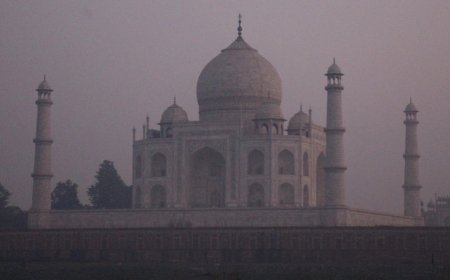 आगरा के मौसम ने इस बार हैरान कर दिया है, नवंबर जाते—जाते ठंड बढ़ी, दिसंबर दिखाएगा असर
