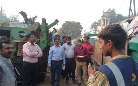 आगरा में सेल्फी पॉइंट्स और चौराहों पर लगेंगी कबाड़ के बनी कलाकृतियां