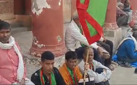 VIDEO NEWS : फैक्ट्री मालिकों के राज में, कटोरा मजदूरों के हाथ में...! कनस्तर काम न आया, अब कटोरा लेकर कलक्ट्रेट पहुंचे