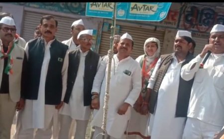 कांग्रेस सेवादल ने ध्वज वंदन कर निकाली प्रभात फेरी