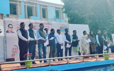 संविधान हम सभी के भविष्य को सुनहरा बनाने का ग्रंथ- महापौर