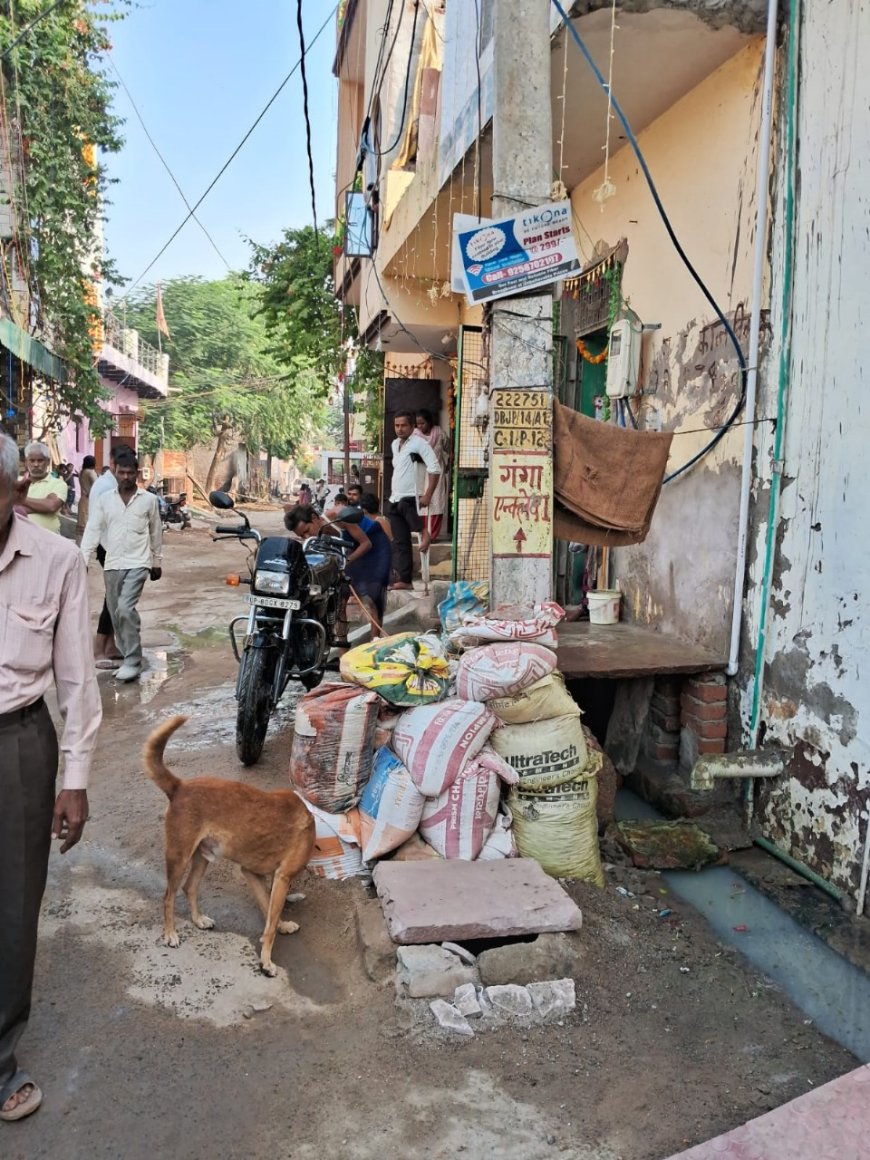 PHOTO SLIDE NEWS : नालों को आजाद कराओ सरकार, हम कहते हैं तो झगड़ा होता है! फोटोज में देखें ये लोग इतने नाराज क्यों हैं...