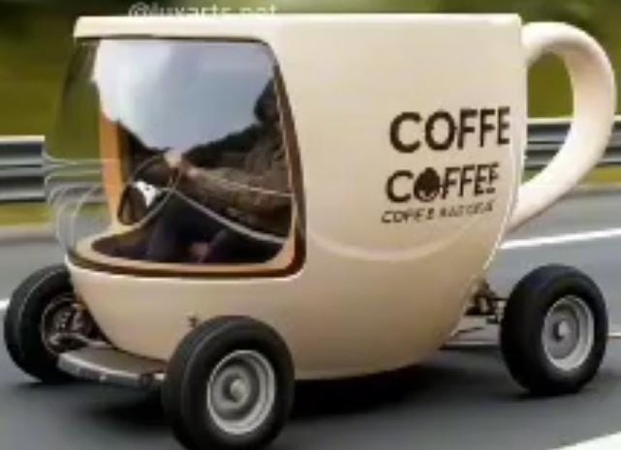 PHOTO SLIDE : किसी में लगी लिपिस्टिक, कोई परफ्यूम के आकार की, आगरा में आपके इर्द—गिर्द ये अजीब कारें दिखें तो चौंकिएगा मत!