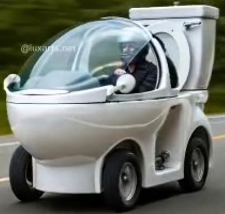 PHOTO SLIDE : किसी में लगी लिपिस्टिक, कोई परफ्यूम के आकार की, आगरा में आपके इर्द—गिर्द ये अजीब कारें दिखें तो चौंकिएगा मत!